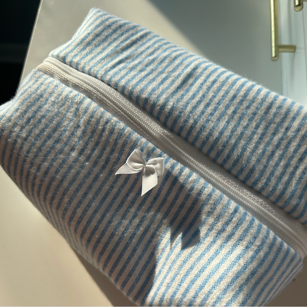 Lolas handmade makeup bag